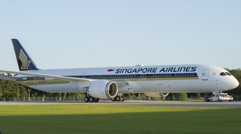 Boeing Dreamliner 787-10 Singapore Airlines